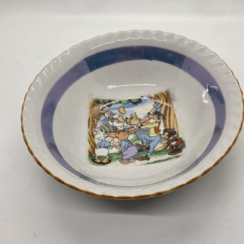 Vintage Walt Disney Productions Ceramic Bowl Donald Duck Goofy Pluto Hammock...